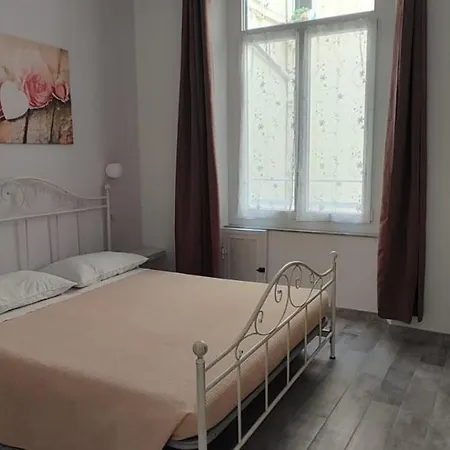 Le Quattro Stagioni Panzió *